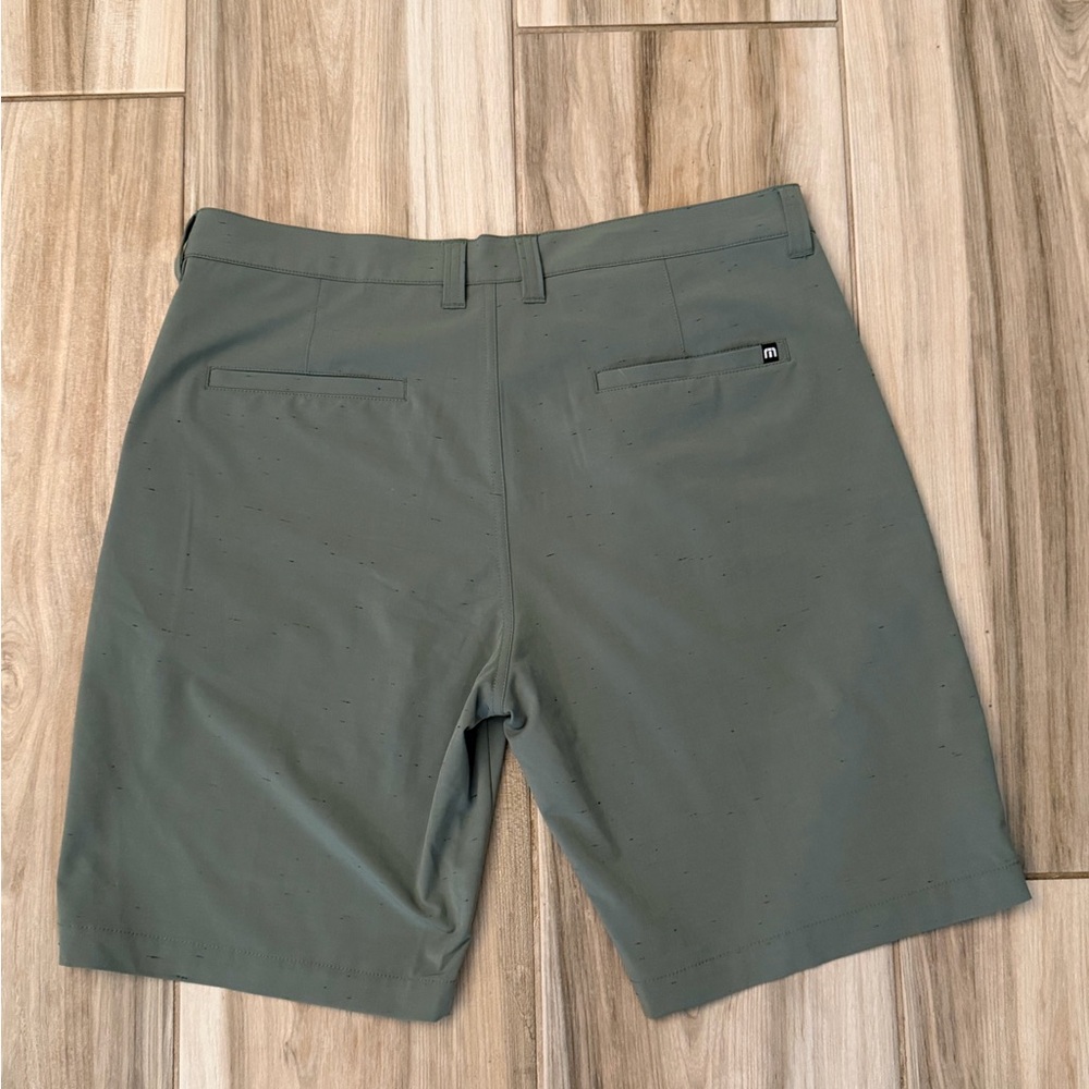 Travis Mathew Speckled Green Shorts - Picture 7 of 8